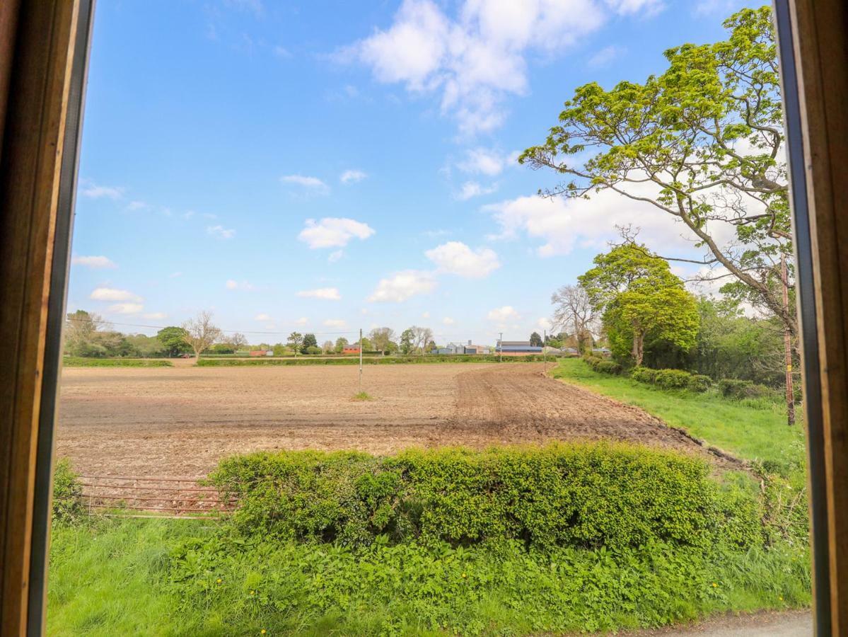 The Tractor Shed Villa Oswestry Luaran gambar